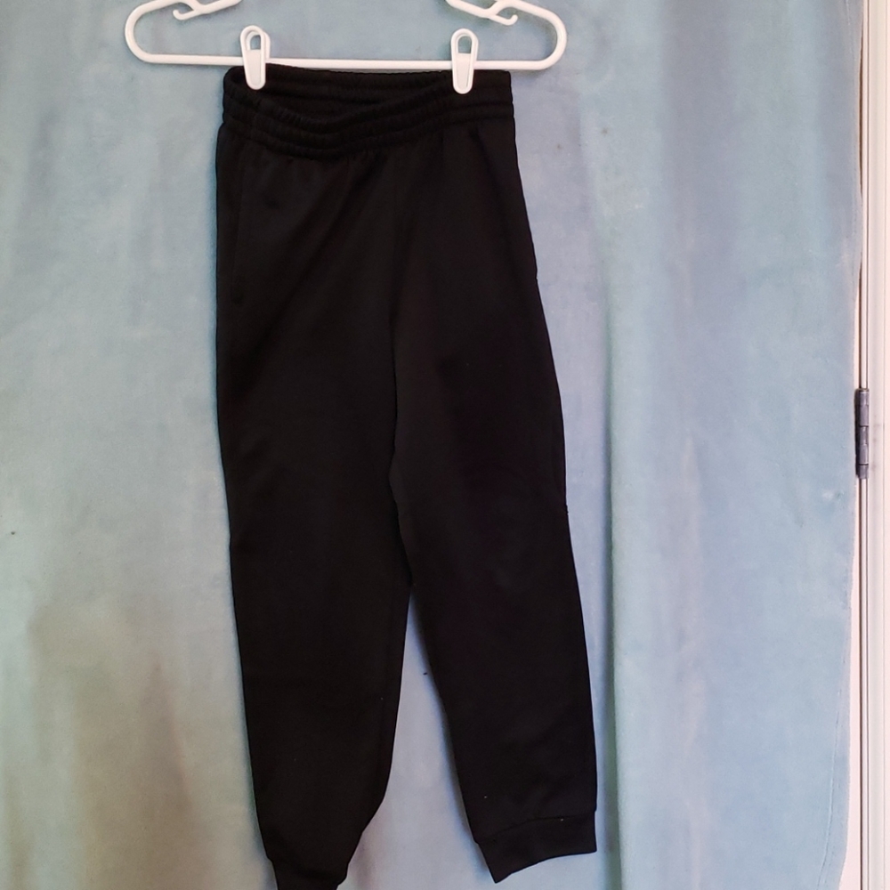 Athletic pants